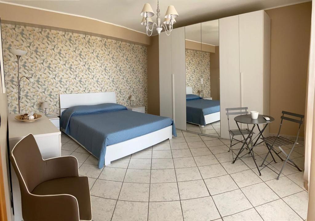 Augustali Momenti Apartment Centuripe Luaran gambar